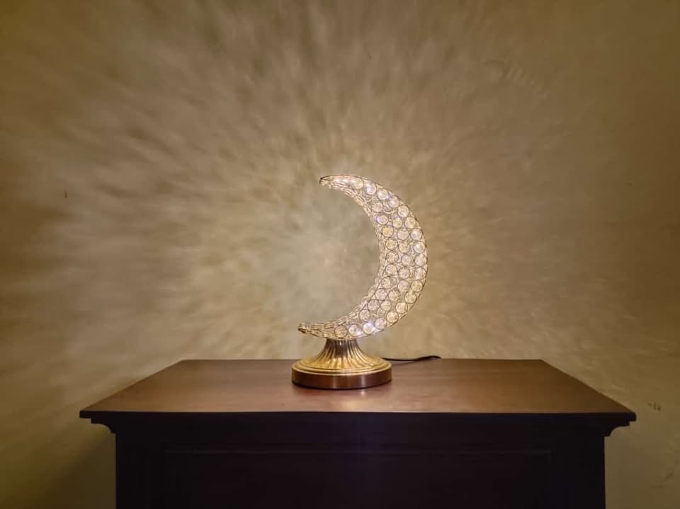 Moon Shaped Crystal Decorative Table LampMoon Shaped Crystal Decorative Table Lamp