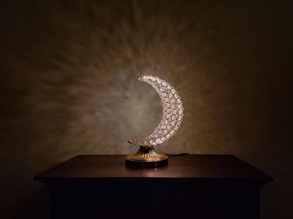 Moon Shaped Crystal Decorative Table LampMoon Shaped Crystal Decorative Table Lamp