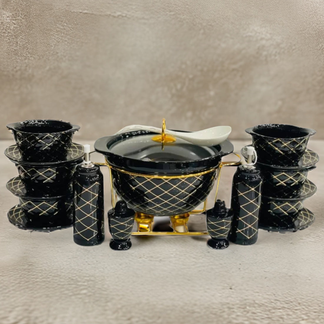 Refined Cheque Pattern Porcelain Soup Set with Golden Stand