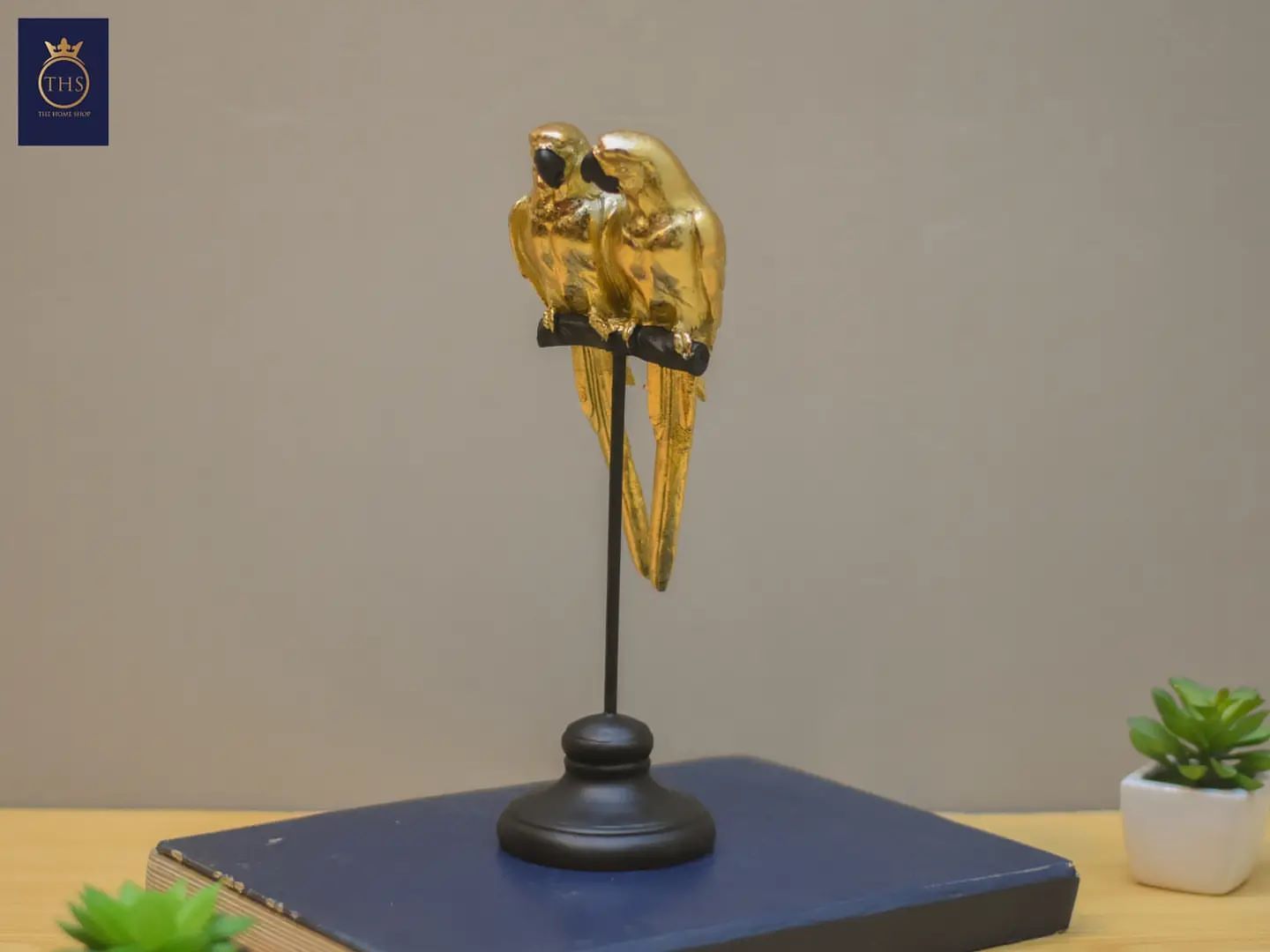 Modern Home Decor Resin Parrots Figurine