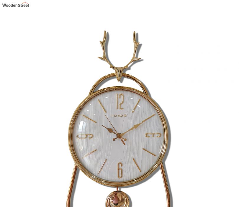 Fancy And Attractive Deer Design Pendulum Wall Clock