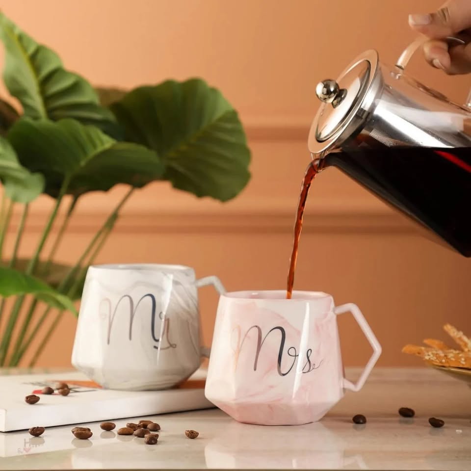 Marble patterned Mr and Mrs Ceramic Coffee Mugs Set