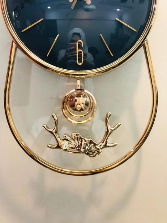 Fancy And Attractive Deer Design Pendulum Wall Clock